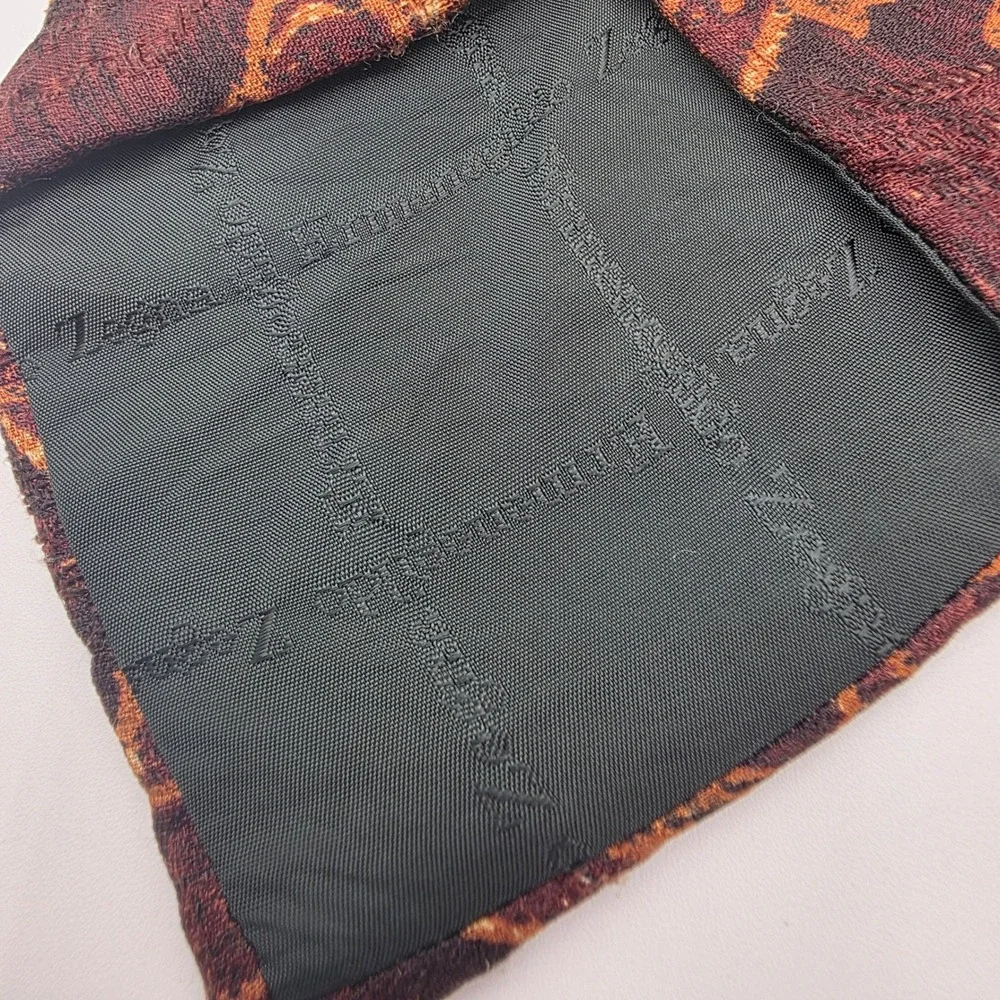 Ermenegildo Zegna Men's Silk Paisley Tie Burgundy Gold Italy Luxury Designer